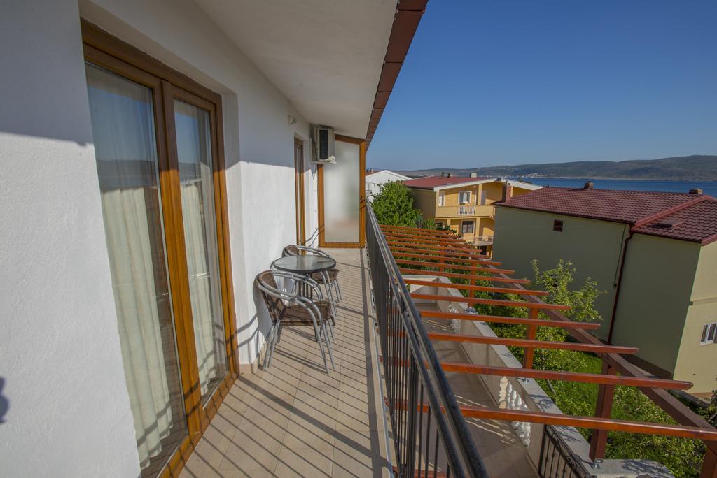 Apartmani Simic Starigrad Exterior photo
