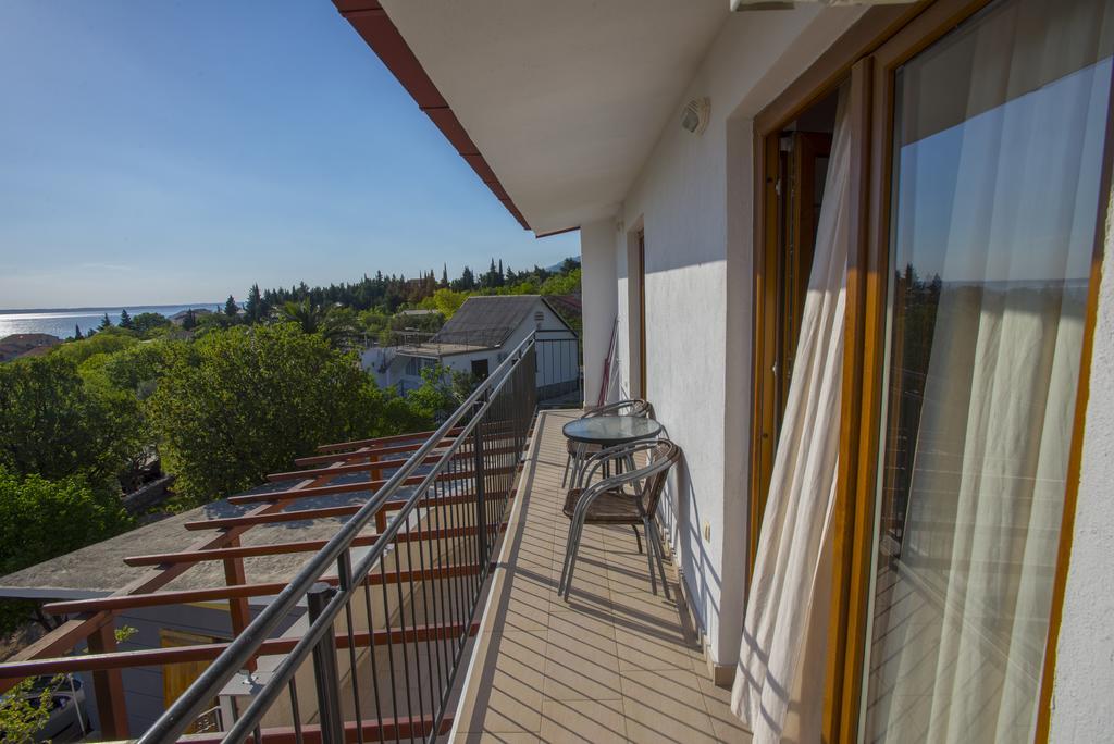 Apartmani Simic Starigrad Exterior photo
