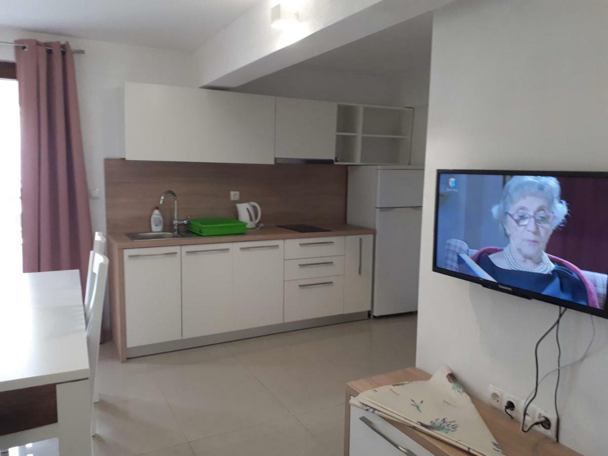 Apartmani Simic Starigrad Exterior photo